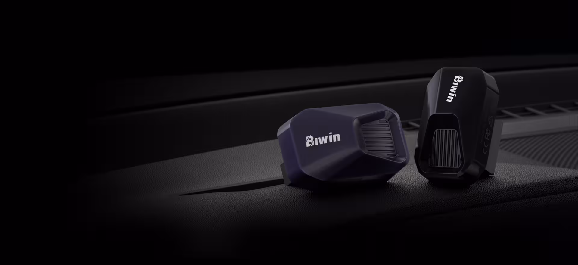 Biwin Amber UV200 USB Flash Drive Made for Every Mile